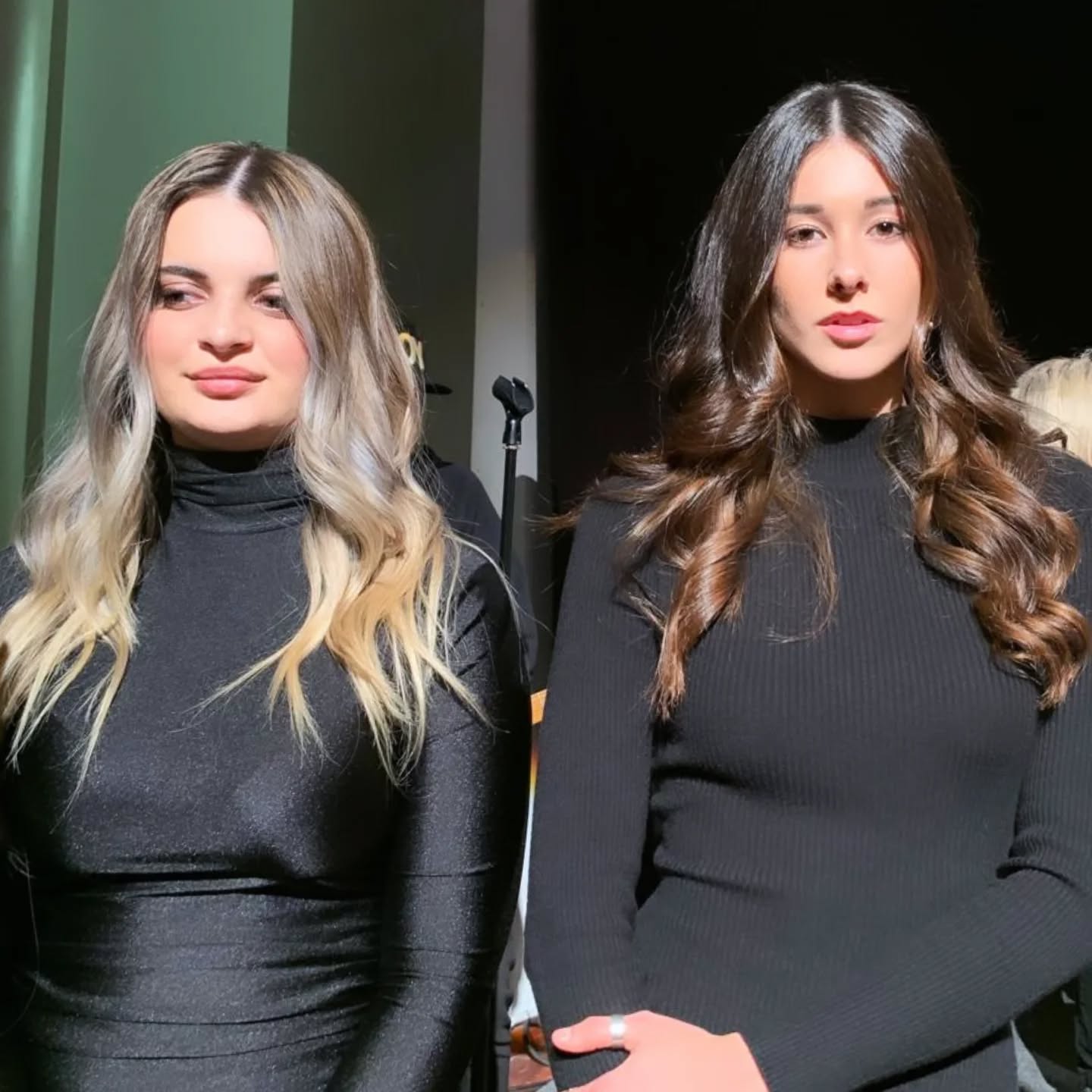 Le feste di Natale si avvicinano Dobbiamo brillare La nostra Tania personalizzerà e ti consiglierà il look più adatto a te Ti aspettiamo nel nostro salone Scopri i nostri servizi e prenota il tuo appuntamento httpswwwparrucchiere-estetistait Tel 059926258 Via Francesco Bertelli 911 41013 Castelfranco Emilia Modena Emilia-Romagna Italia curlyhair hair naturalhair hairstyles curlygirl hairstyle beauty wavyhair longhair hairgoals explorepage hairstylist straighthair healthyhair love hairextensions blackgirlmagic humanhair fashion haircare virginhair naturalhairstyles makeup wigs explore model
