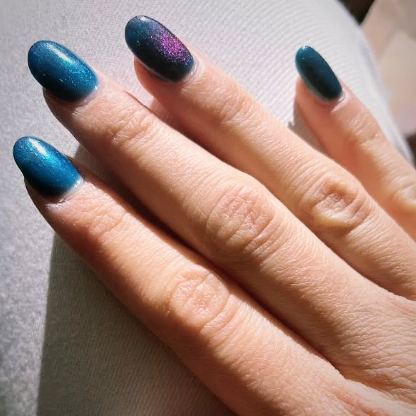 💫💙 
La nostra cliente entusiasta del lavoro svolto dalla nostra Anna ci fa vedere leffetto Magnetic Blu delle sue unghie esposte alla luce solare
✨️🌌

grazie Alexandra 💕

💫Magnetic Nail - Blu Stellare ✨️

✨️Il trend dello smalto magnetico realizzato dalla nostra Anna ✨️

Cosa aspetti?
Scopri i nostri servizi e prenota il tuo appuntamento

httpswwwparrucchiere-estetistait

Tel Salone 059926258

Cell Estetica -Anna 3493371641 

Cell Parrucchiere - Tania 3495342743

Via Francesco Bertelli 911 41013 Castelfranco Emilia Modena Emilia-Romagna Italia

taniaedanna parrucchiereestetista magneticnails nails nailsofinstagram nailart magnetic nailsoftheday magneticnaildesign gelpolish gelnails nailsonfleek nailsnailsnails magneticpolish glitternails nagelstudio nailpolish acrylicnails gellak gel manicure instanails nailsdesign nailaddict naturalnails  magneticnailsdesign blu