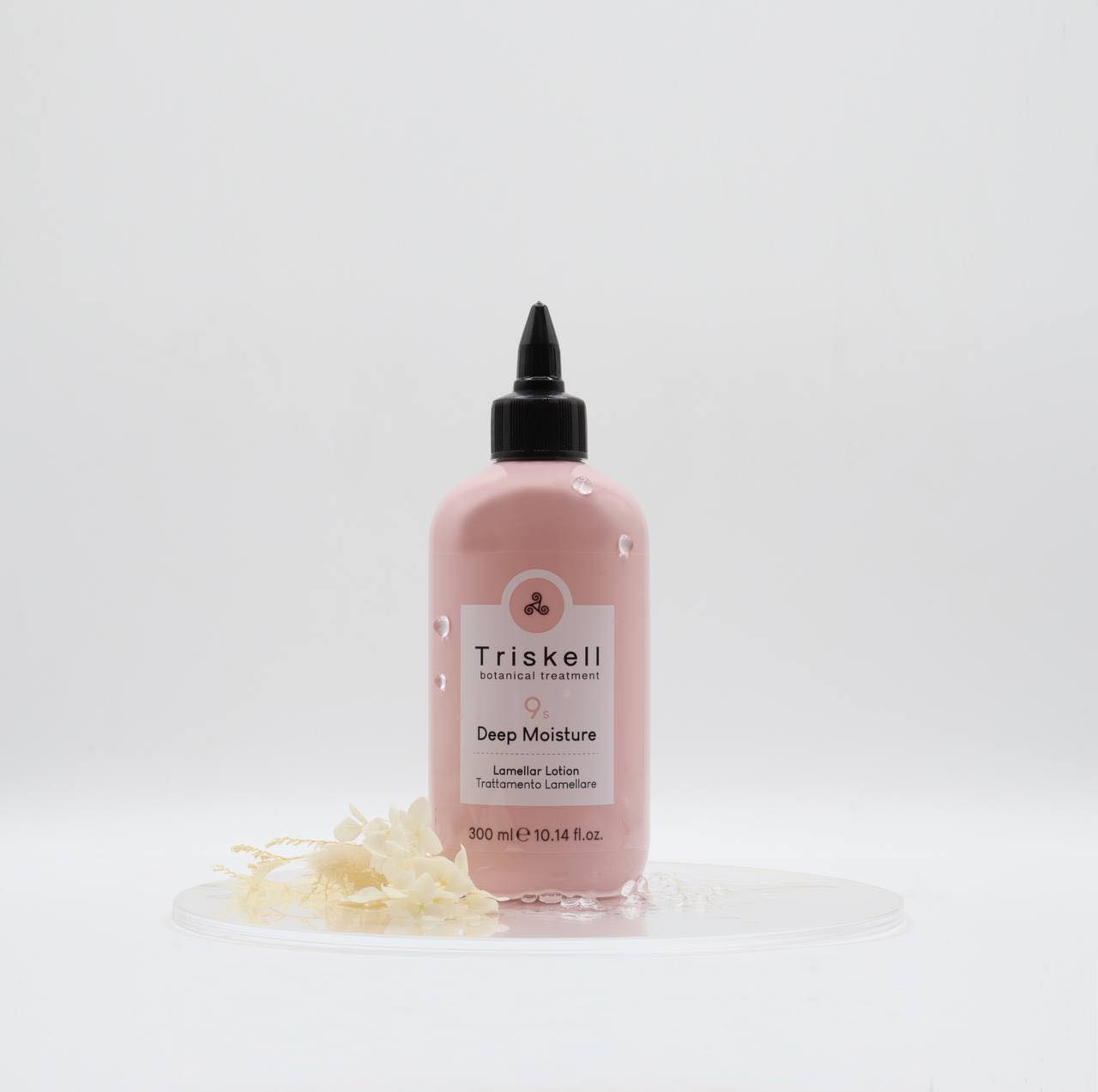 🌟 Novità in casa Triskell! 🌟

Siamo felici di presentare la Lamellar Lotion la rivoluzionaria lozione lamellare che sta per cambiare il gioco della tua routine capelli! ✨

Con olio di camelia olio di monoi e il nostro fiber complex questa lozione ha un’azione nutriente e riparatrice che rinforza istantaneamente la struttura dello stelo e rende i tuoi capelli incredibilmente morbidi e luminosi! 💆‍♀️💫

Cosa fa per te?
🔹 Idrata nutre e illumina
🔹 Districa e ammorbidisce senza appesantire
🔹 Protegge e rinforza i capelli da radice a punta

🧴 Modo d’uso applica una generosa quantità di prodotto su capelli umidi lascia in posa 9 secondi e risciacqua per capelli super setosi e luminosi ✨

Pronta a provarla? La rivoluzione dei tuoi capelli inizia da qui! 😍

Triskell LamellarLotion CapelliPerfetti RoutineCapelli CapelliSani CapelliLuminosi HairCare BeautyRoutine